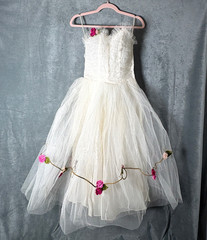 Vtg 1950s White Strapless Tulle Cupcake Wedding Party Dress Boning Roses XS S