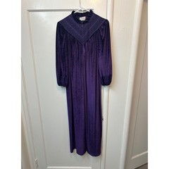 Wildcrest Vintage Purple Velour Robe Lace Yoke Long Lounger Zipper Front M 12-14