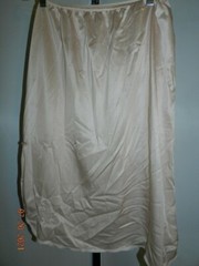 Vintage Sweet Nothings Maidenform M blush Soft Pink Nylon Half Slip Lace Trim