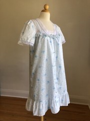 STUNNING NWOT VTG STARDUST Blue Floral White Lace 2pc Nightgown Robe Set SZ S