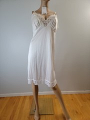 Vintage UNIONMADE Tricot Nylon White Pearl Full Slip Lace Detail Size 40