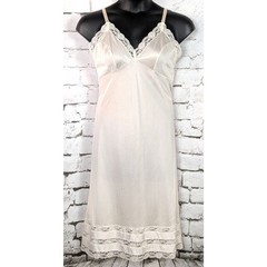 VINTAGE MOVIE STAR Shiny Stretch Satin Nylon Lace Slip Glamour Feminine Size 44
