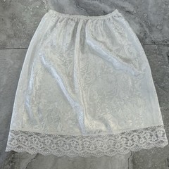 Vintage Deena Half Slip Leaf Pattern Lace Trim Ivory USA Made Size Small