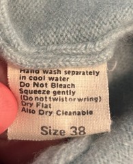 Dalton 100% Cashmere Cardigan Sweater Pockets Blue True Vintage Women’s 38 S/M