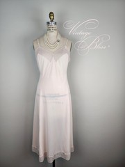 Vintage 1950’s Romantic Blush Pink Lace Midi Slip Chemise Bust Size 38-40