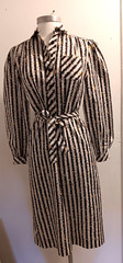 vintage 70’s Schrader Sport Petites black white dress sz 4