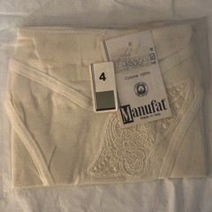 Vtg Manufat Italian Bikini Panties 100% Filo di Scozia Cotton White Size: 4 NOS