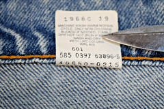 VTG Levis 550 Jeans 34 x 30 90s Relaxed Joker Fade Straight Leg Made USA c.1997