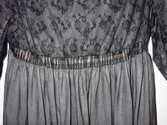 Vintage EYEFUL by “FLAUMS” Medium M PEIGNOIR Robe Cover Black & Pink Ribbon