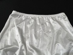 Vtg VANITY FAIR 40301 Satin Second Skin Light Control L / 7 White Brief Panties