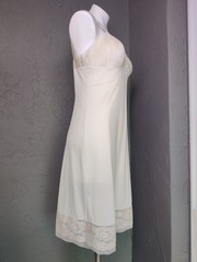 Vintage Vanity Fair 34 Bust Semi Sheer Cream Nylon & Lace Slip Dress Medium