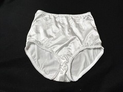Vtg VANITY FAIR 40301 Satin Second Skin Light Control L / 7 White Brief Panties