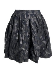 Yves Saint Lauren knee length skirt 36FR but it fits even to 42FR (elastic)