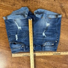 Distressed indie hipster denim shorts Indigo Rein