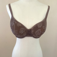 Vintage Lace Underwire Bra Size 40C Dark Floral Full Coverage Sexy Feminine