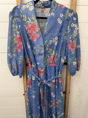 VTG 70’s Size 18.5 Dress Cottagecore Floral Modest, Full Coverage Long Sleeve