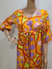 VINTAGE 1960s ALEX COLMAN BRIGHT PRINT CAFTAN HOUSE DRESS POLKA DOT GOWN sz S
