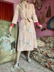 1930s/40s Quilted Floral Satin Boudoir Robe, Size M-L