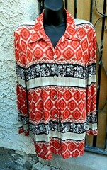 URBAN CHIC BLOUSE BUTTON FRONT TOP SZ M MULTICOLOR ACETATE/SPANDEX BLEND