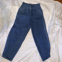 25″ Vintage 70s 80s Candies tapered high waisted blue jeans balloon legs striped