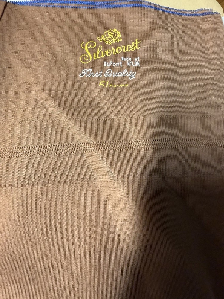 VINTAGE SILVERCREST SEAMED STOCKINGS / NYLONS , 51 GAUGE. SIZE 9. 2