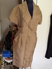 VINTAGE OLEG CASSINI SILK DRESS BEIGE GOLD BUTTONS SIZE 10