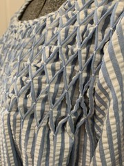 Vintage House Dress Blue & White Striped Women’s Size Medium Relaxed Fit