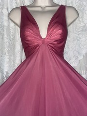 VTG NWOT M L OLGA Deep Rose Pink FULL BODYSILK Nylon Mid length Nightgown 9186