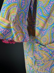 Vintage 1970s Homemade Housedress Zip Back Paisley Pockets Ric Rac Trim