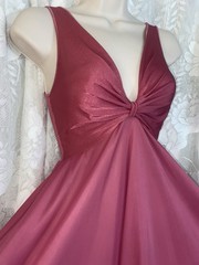 VTG NWOT M L OLGA Deep Rose Pink FULL BODYSILK Nylon Mid length Nightgown 9186