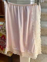 Vintage Pink Lace Half-Slip~JC Penney~Size 10-12 (M) ~Beautiful!