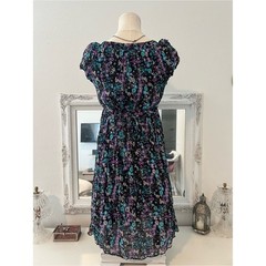 vintage y2k babydoll floral midi dress with cute button details and bow
