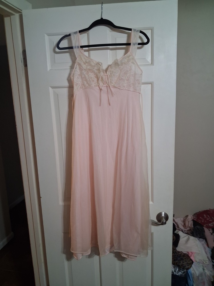 Radcliffe Baby Pink Chiffon Nylon Nightgown Medium Super Soft Vintage