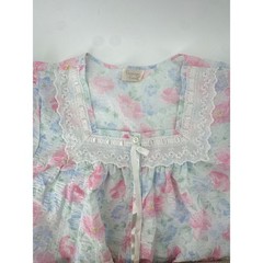 Vintage Carriage Court Floral Lace Nightgown Robe Pastel Pink Blue Seersucker