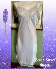 VINTAGE WACOAL 82109 TAPESTRY ~ SILVER ~ SATIN & LACE SLIP ~ MISSES MEDIUM