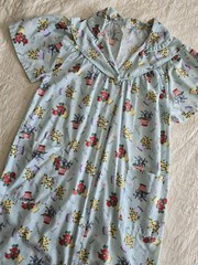 Vintage MuuMuu House Dress 80s Womens Medium Novelty Print Floral Gardening