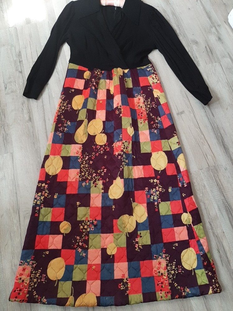 Vintage 60s70s Mod Psychedelic Fruit Quilted Lounge Wear Dress Hippy