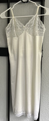 Vassarette Vintage Silky Soft Satin Lace Trim Nightgown Full Slip Size 34