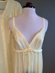Vtg SHADOWLINE Nylon Satiny Silky Nightgown Peignoir Robe Long SET 2pc Medium