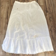 1900s Victorian petticoat Skirt half slip Cotton lace lingerie Eyelet Ruffle 31″