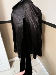 VTG Black Velvet Cape Button Front Victorian Opera Goth Steampunk 34” Long READ