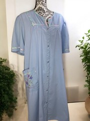 Vintage Patio House Dress Plus Size 1XL Snap Front Embroidered Pockets Granny