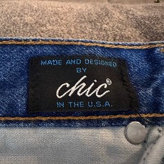 Vintage Chic High Waisted Mom Jeans Medium Wash Made in USA Tapered Leg 18 Tall