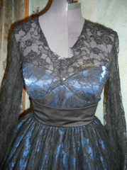 Gown Victorian vintage 80s 50s style Masquerade midnight blue black lace