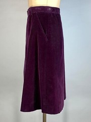 Vintage 1970’s-1980’s deep purple cotton corduroy skirt from ALEXANDER’S size 16