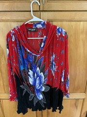 Vintage 1x 52” Virginie Paris 3/4 Sleeves Floral Plisse Blouse Top