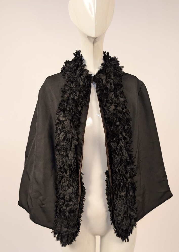 GOTHIC VICTORIAN 1880’S BUSTLE BACK CAPE W FEATHERED RUFFLE TRIMS