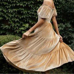 Baltic Born Vivaldi Tan Velvet Smocked Chest Tiered Dress. Size Large. NWT.