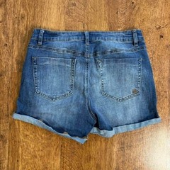 Distressed indie hipster denim shorts Indigo Rein