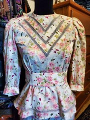 VTG Richard Warren 3 Pc Embroidered Floral Blouse & Skirt W/ Belt